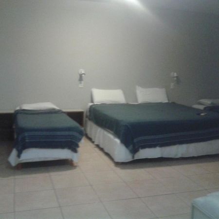 Nuevo Hotel Misiones ปูแอร์โตอีกวาซู ภายนอก รูปภาพ