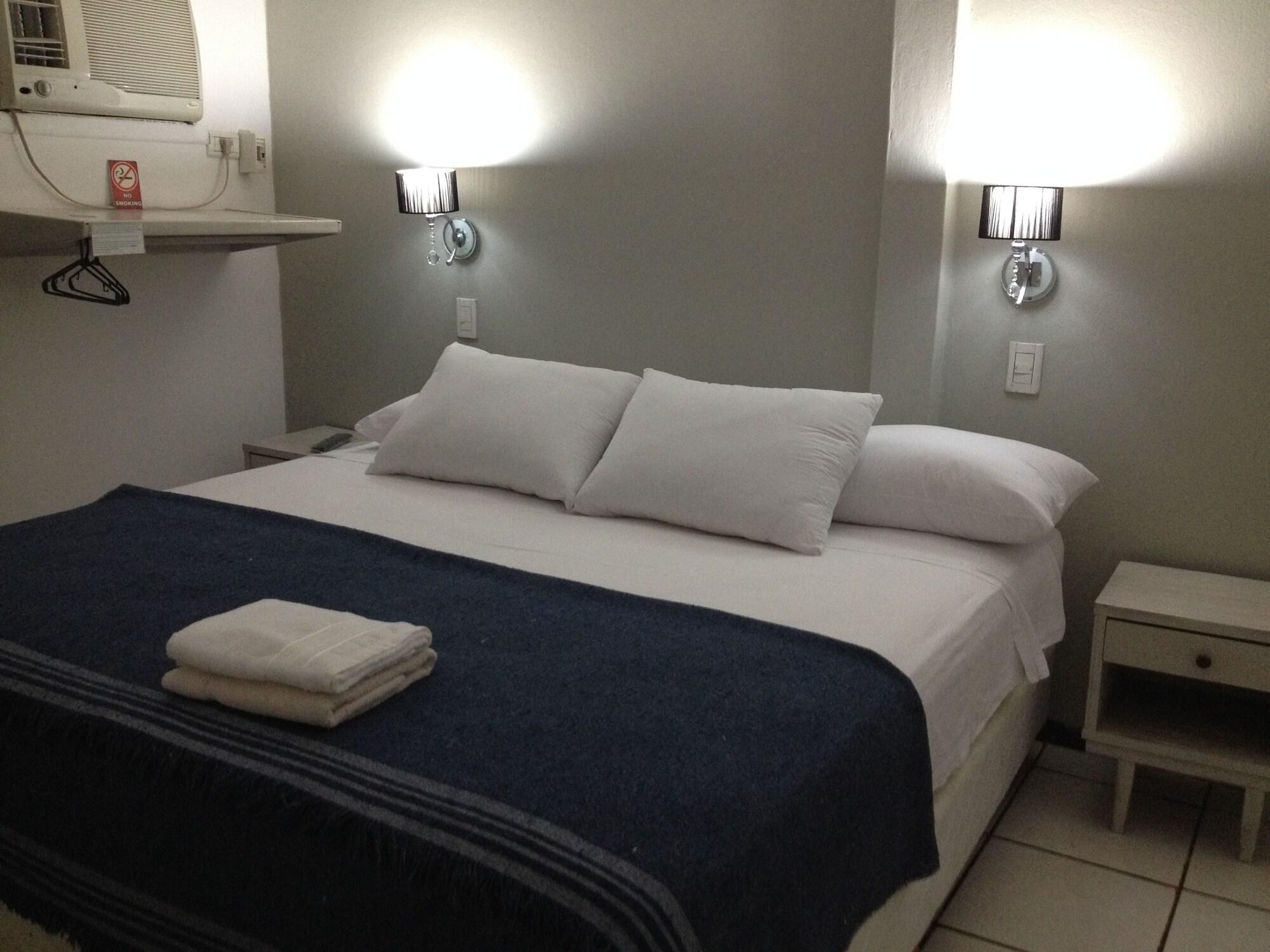 Nuevo Hotel Misiones ปูแอร์โตอีกวาซู ภายนอก รูปภาพ