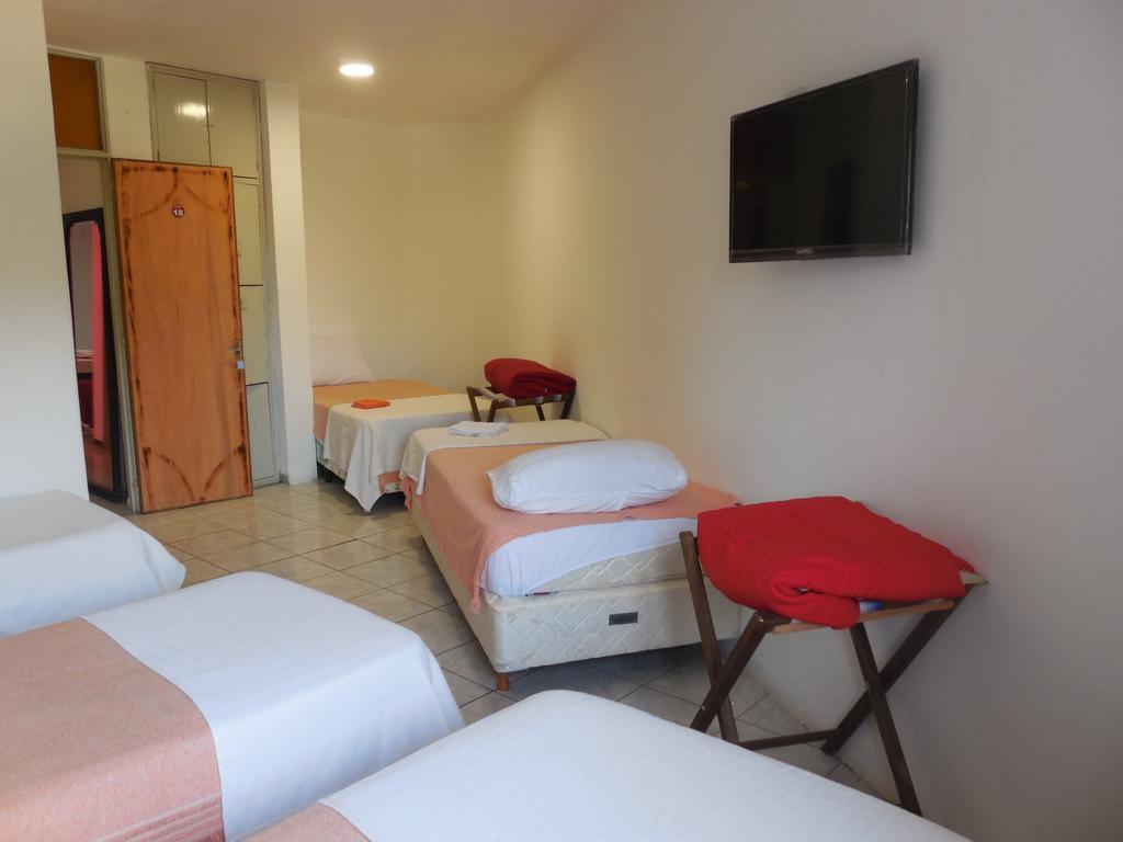 Nuevo Hotel Misiones ปูแอร์โตอีกวาซู ภายนอก รูปภาพ