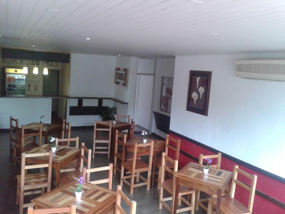 Nuevo Hotel Misiones ปูแอร์โตอีกวาซู ภายนอก รูปภาพ