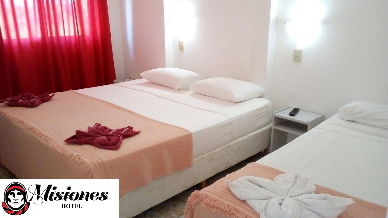 Nuevo Hotel Misiones ปูแอร์โตอีกวาซู ภายนอก รูปภาพ