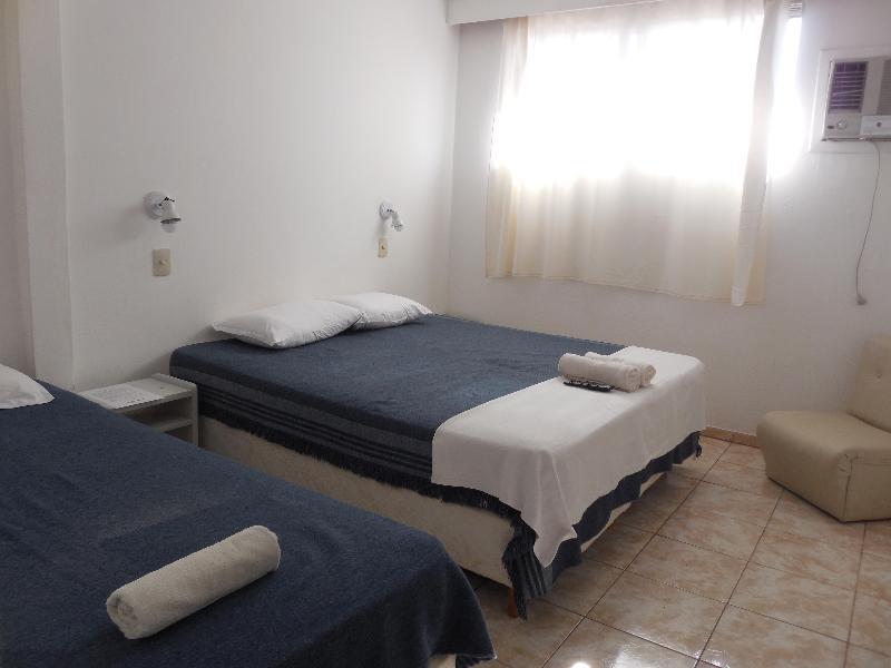 Nuevo Hotel Misiones ปูแอร์โตอีกวาซู ภายนอก รูปภาพ