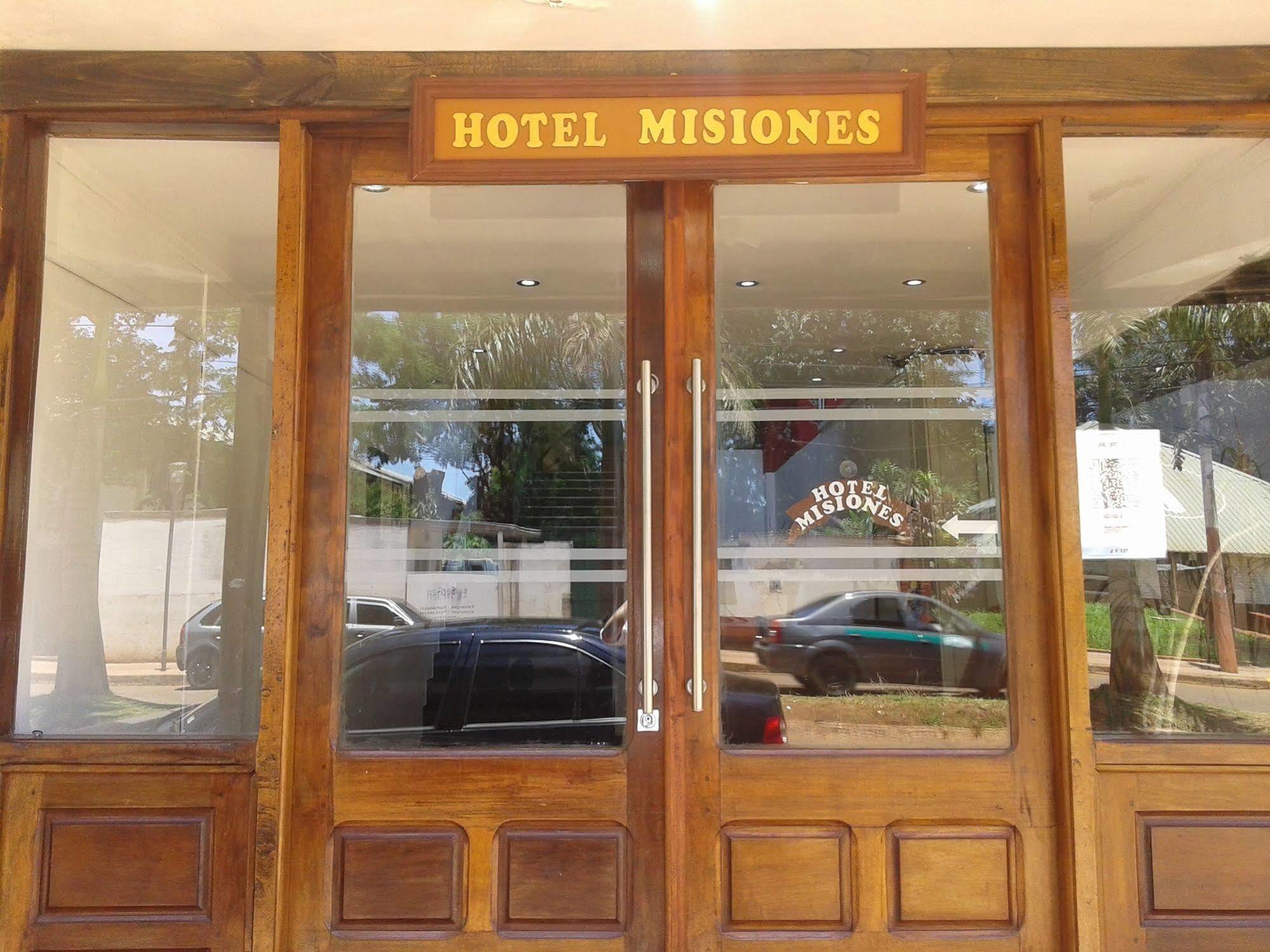 Nuevo Hotel Misiones ปูแอร์โตอีกวาซู ภายนอก รูปภาพ